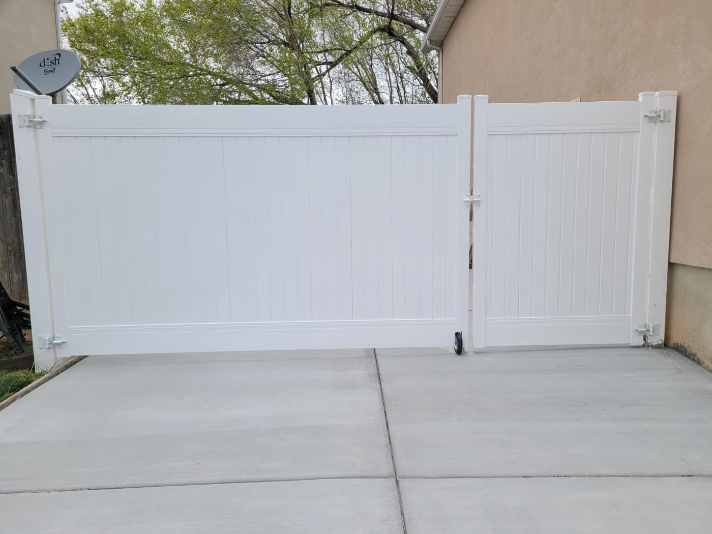 Ornamental Gate with Classic Design