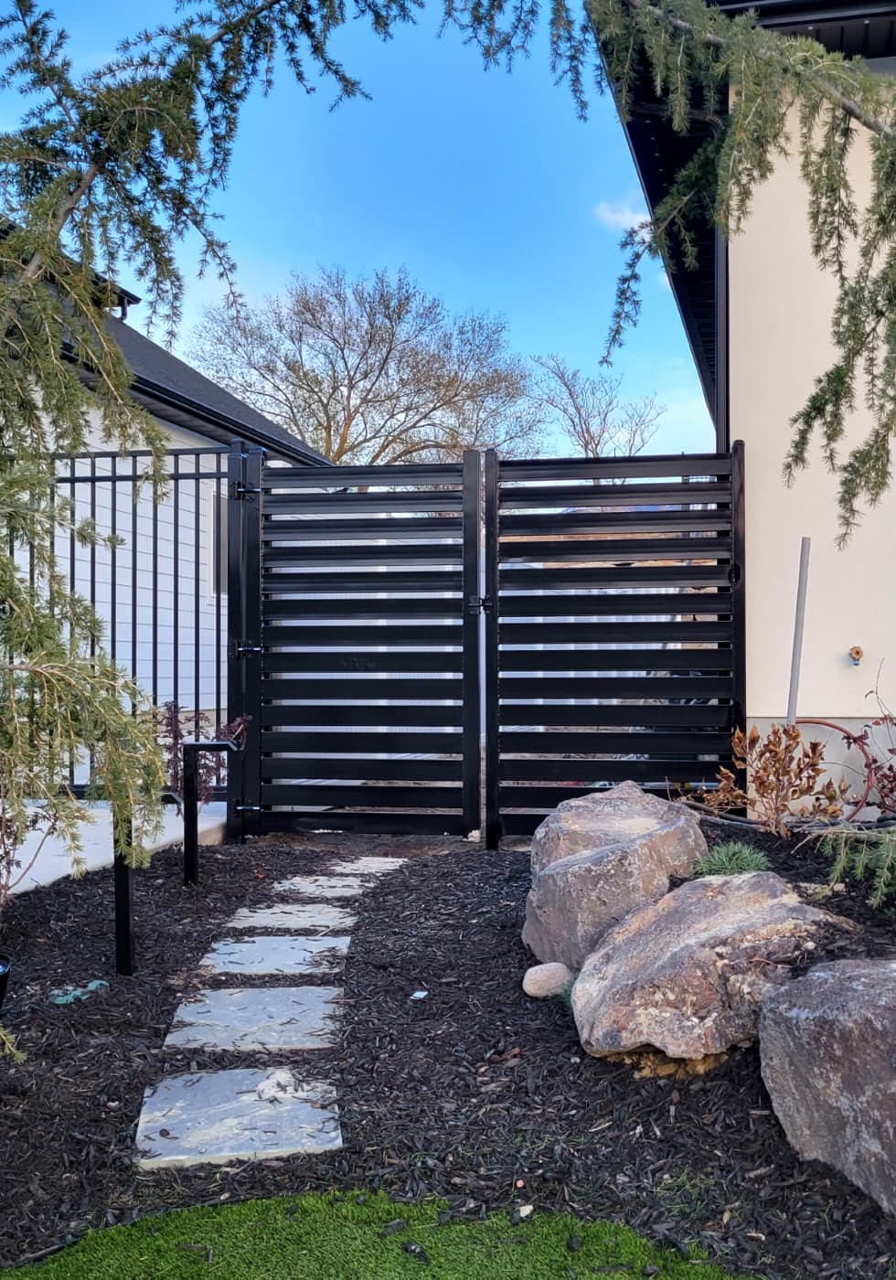 4-Rail Powder-Coated Steel Gate