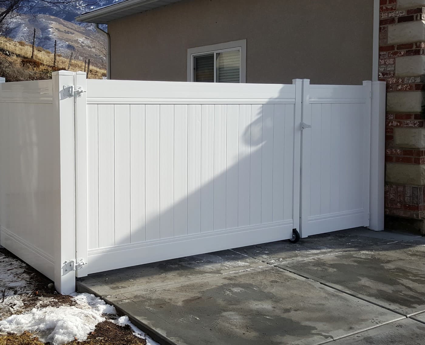 12-Foot White Vinyl Double Gate