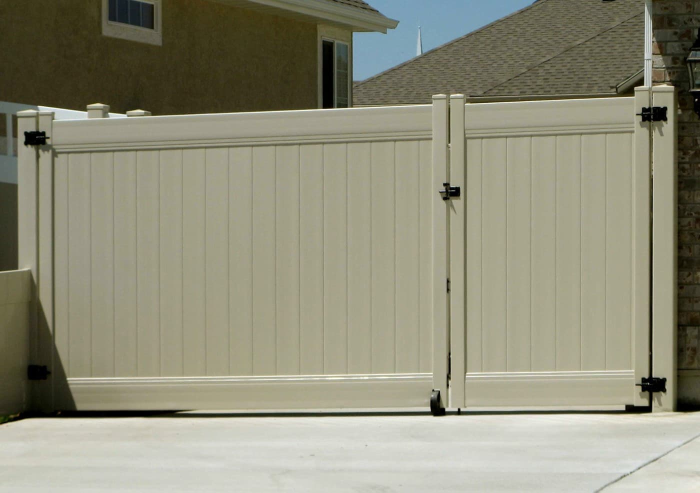Tan Vinyl Double Gate