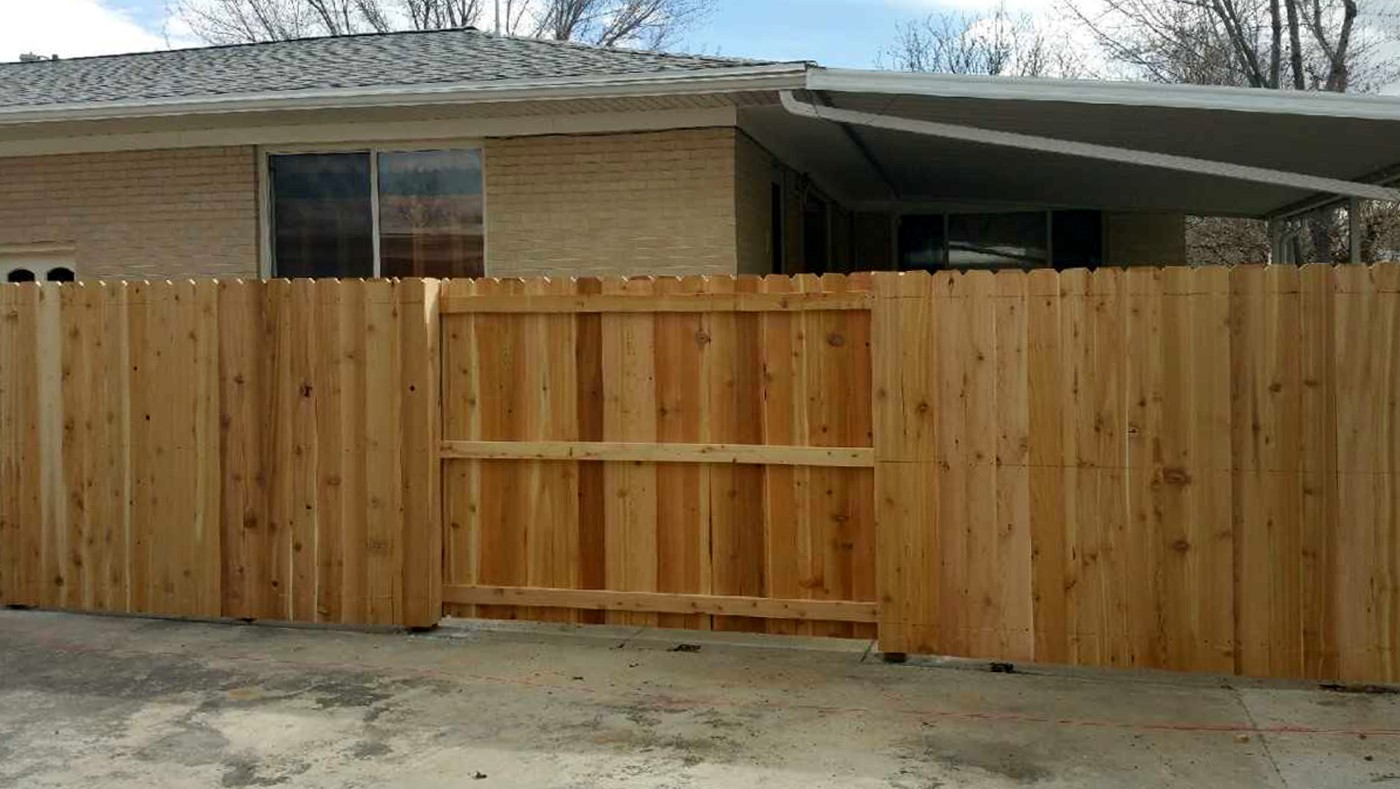 6-Foot Cedar Dog Ear Good Neighbor Fence