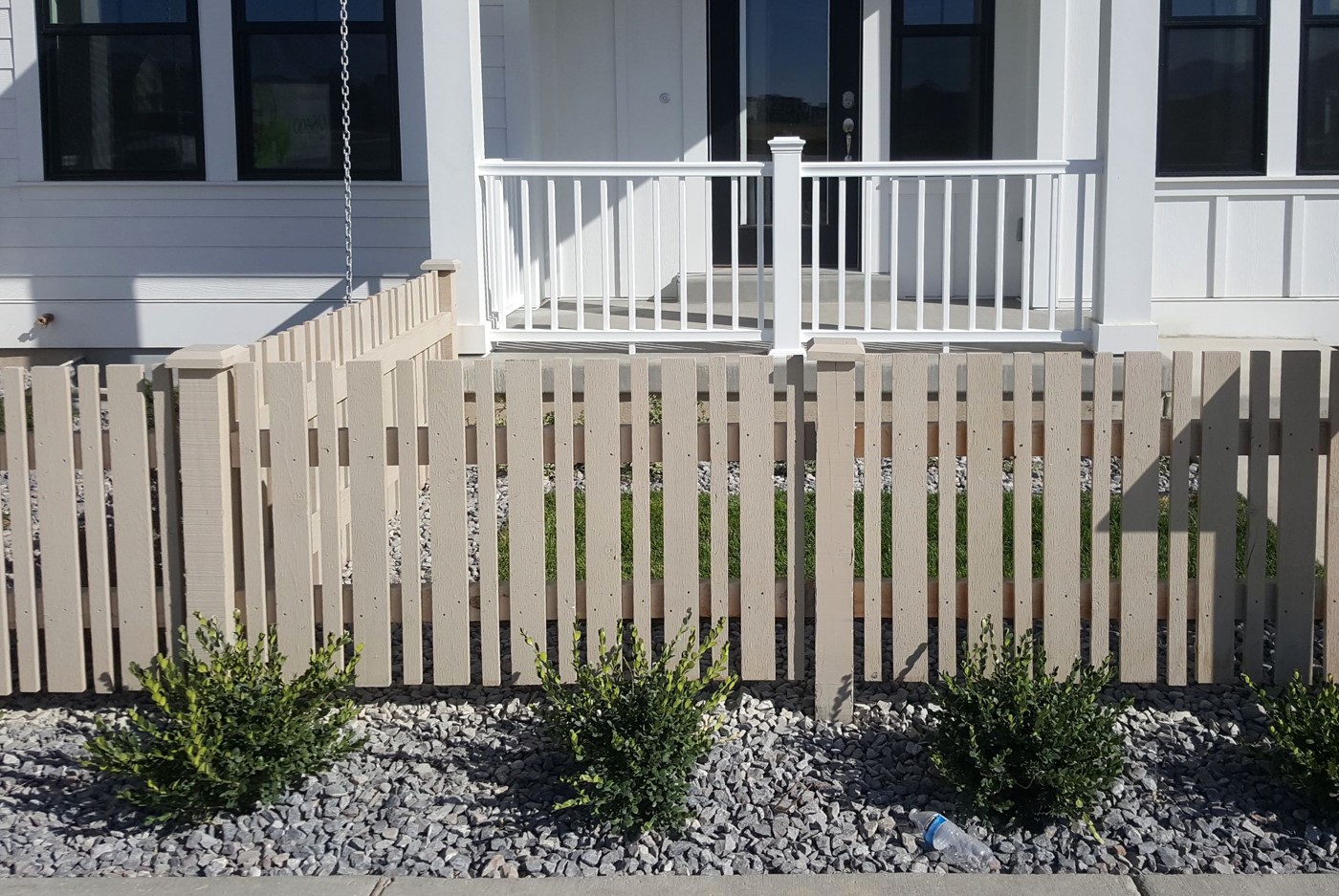 3-Foot Cedar Alternating Picket Fence