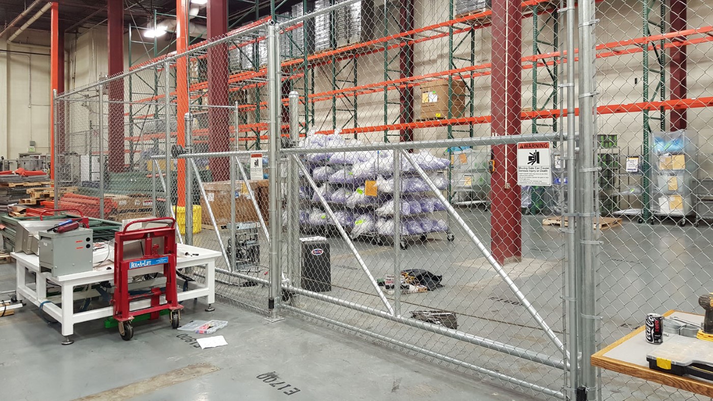 Chain Link Cantilever Gate