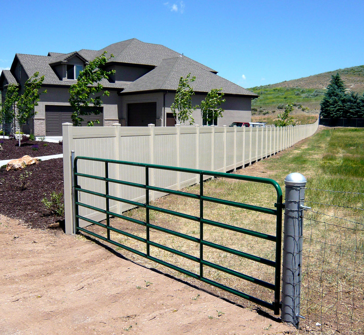 6-Foot Tan Vinyl Fence with Agricultural Gate