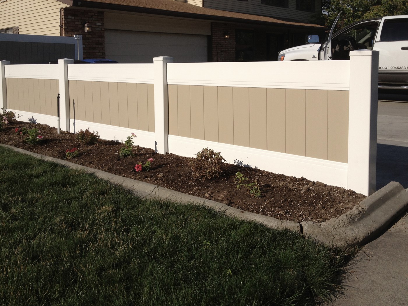 3-Foot White and Tan Vinyl Fence